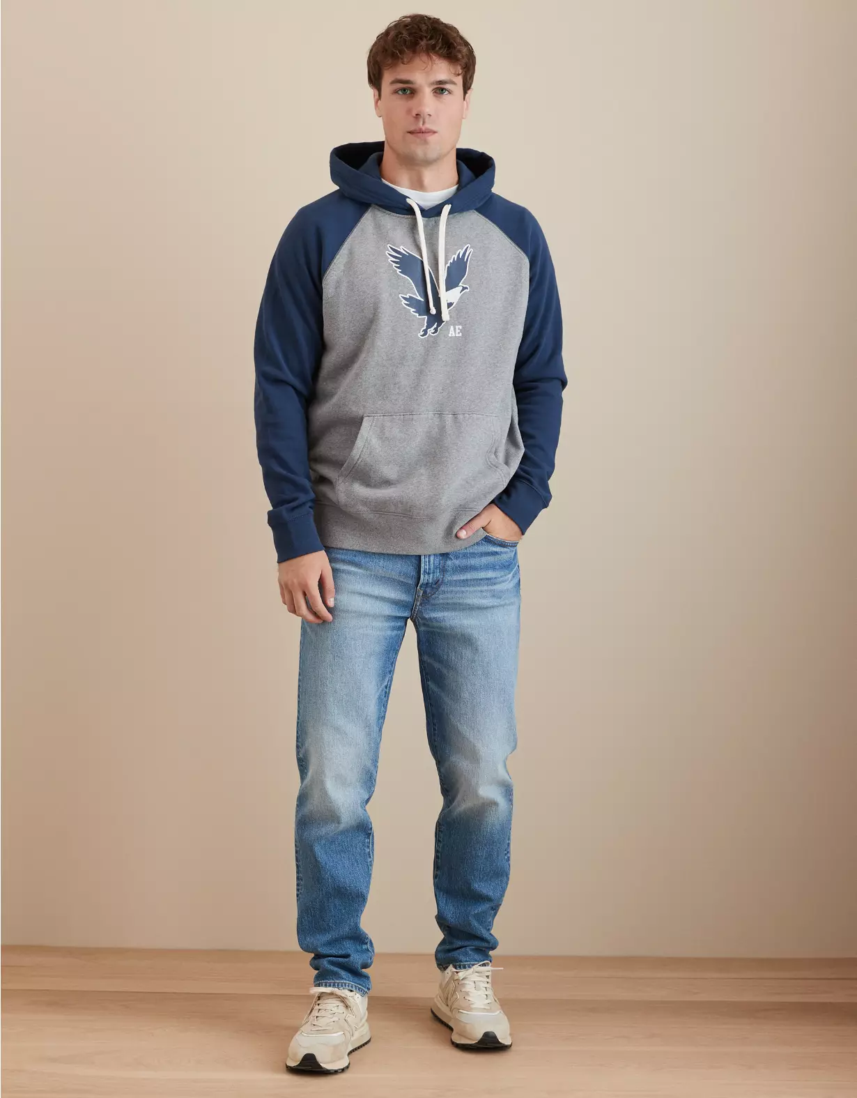 AE Super Soft Graphic Raglan Hoodie 1 AE Super Soft Graphic Raglan Hoodie